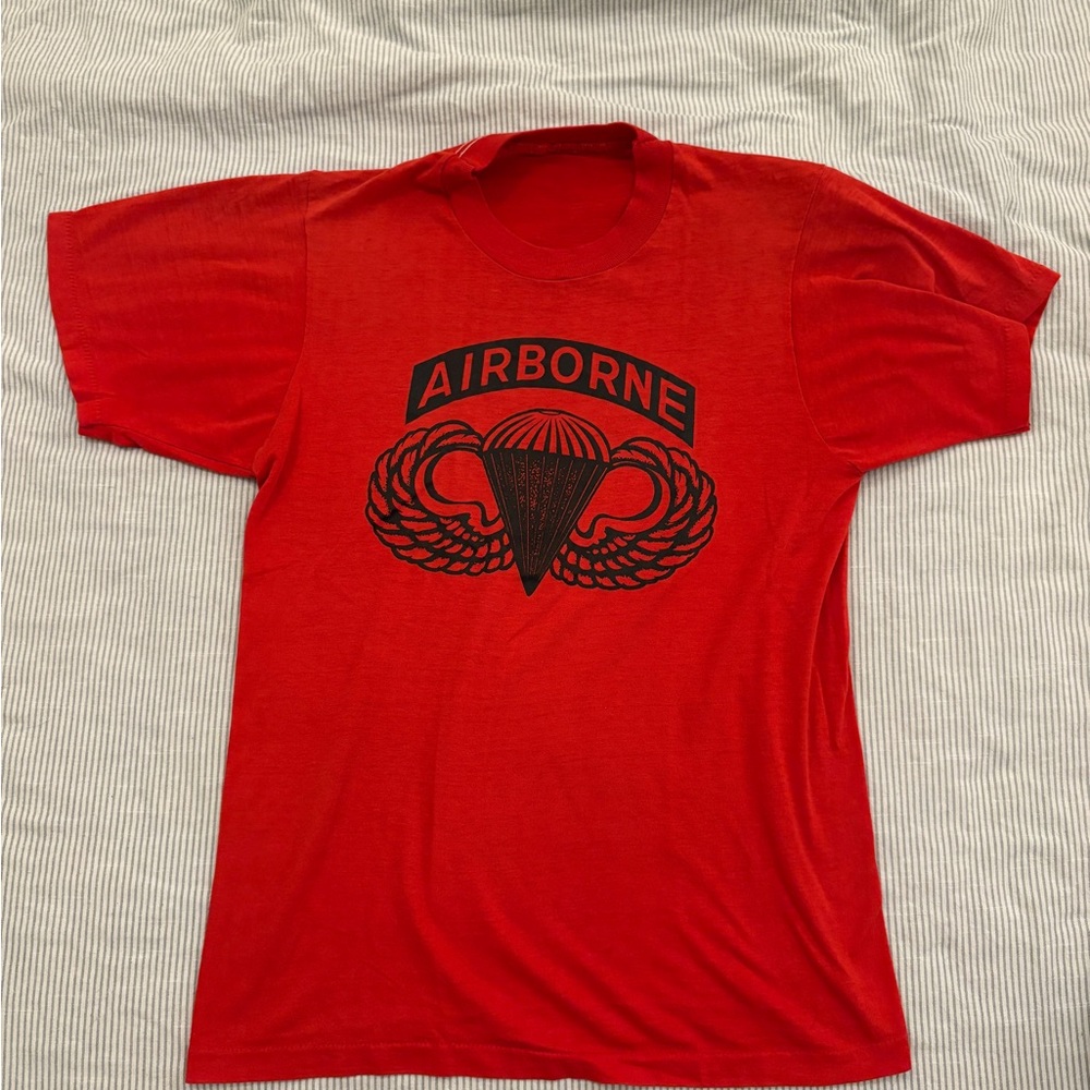 Vintage Army Airborne Red Graphic T-Shirt- single stitch
